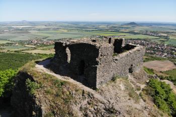 Zřícenina hradu Košťálov (© Jiří Čížek  06/2023)