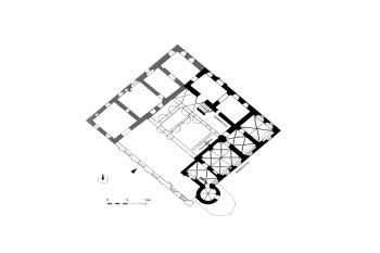půdorys přízemí (© Eysymontt, Krzysztof: Architektura renesansowych dworów na Dolnym Śląsku, Muzeum Architektury we Wrocławiu, Wrocław 2010)