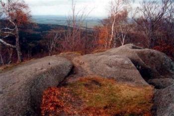 Skalní hrad - rozhled (© Ilona Telaříková 07/2004)