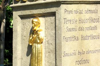Sousoší Nejsvětější Trojice s Pannou Marií v České Třebové. (© Pavel Vítek  09/2024)
