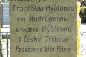 Sousoší Nejsvětější Trojice s Pannou Marií v České Třebové. (© Pavel Vítek  09/2024)