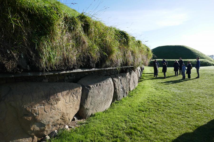megalitická hrobka Knowth