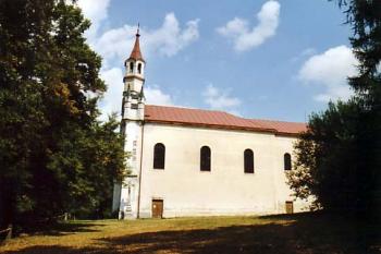 Kostel Montserrat u Slavonic – pohled od jihu (2003 ©Jiří Cukr)