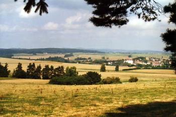 Výhled severním směrem ( okolí Cizkrajova ) (2003 ©Jiří Cukr)