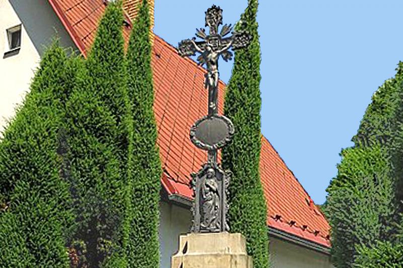 kříž u rodinného domu čp. 55 kříž u rodinného domu čp. 55