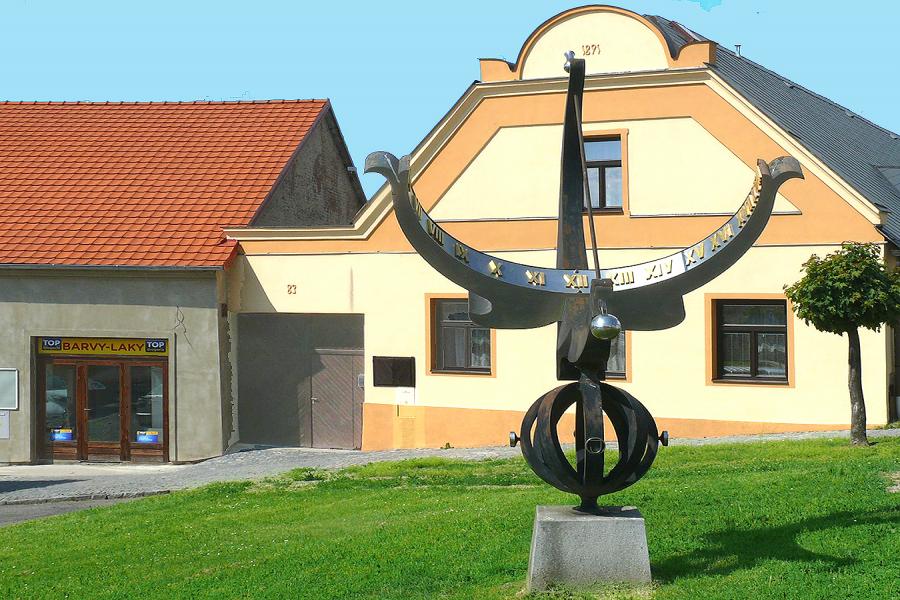 sluneční hodiny