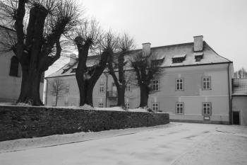 Severní průčelí kláštera ( © Ivan Grisa 12/2009)