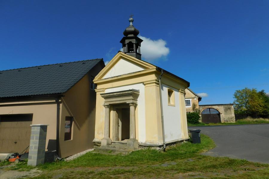 návesní kaple
