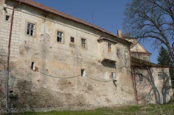 východní trakt (© Ondřej Drlík, 4/2010)