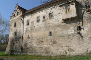 jižní trakt (© Ondřej Drlík, 4/2010)
