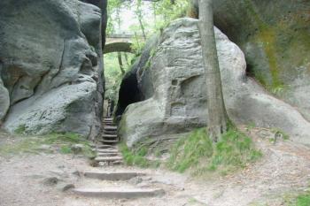 Vstup do rytířské cesty (© Spancha 09/2004)