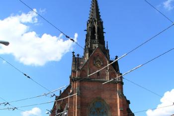 Čelní pohled ( © Roman Řezáč 07/2004)