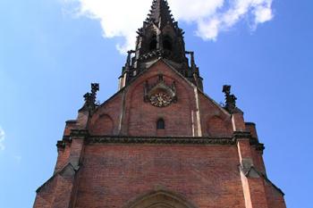 Věž ( © Roman Řezáč 07/2004)