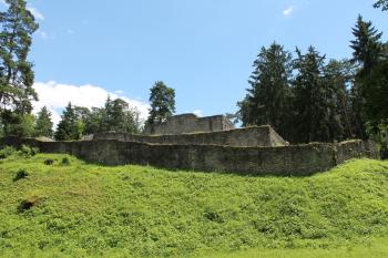 zřícenina hradu Kozí hrádek (© Vlastislav Mareček, 07/2016)