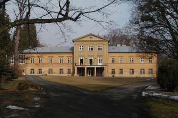 Vstupní trakt (2003 ©Roman Krejčí - www.feudum.eu)