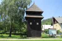 dřevěná zvonice