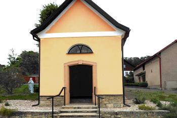 Kaple Panny Marie ve Střemošicích v okrese Chrudim. (© Pavel Vítek  09/2024)