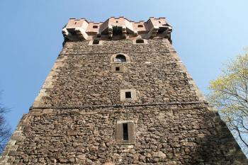 Pohled na Piastovské věž ( © Miroslav BITTER 03/2007)