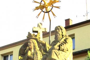 Sousoší Nejsvětější Trojice v Dlouhé Třebové v okrese Ústí nad Orlicí. (© Pavel Vítek  10/2024)