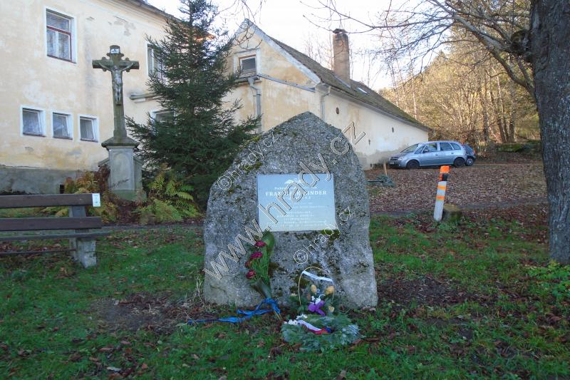 pomník Františka Bindera pomník Františka Bindera