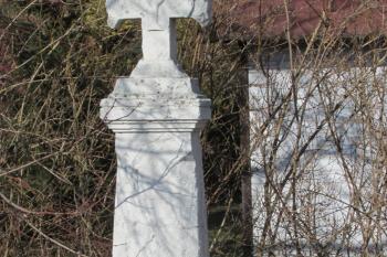Kříž na severu obce Velká Dobrá u Kladna. (© Pavel Vítek  02/2025)