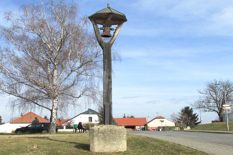 dřevěná zvonička dřevěná zvonička
