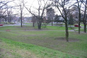 parčík na jv. od zámku (© D Dohňanský, 12/2014)
