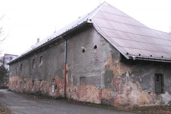 severovýchodní křídlo zámku ( © Jan P. Štěpánek 01/2005)