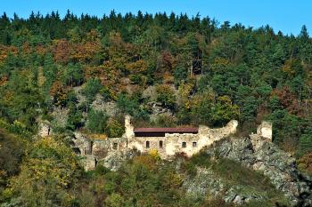 hrad Krašov (© Václav ŠABAT, 10/2010)