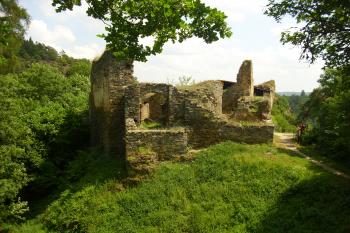 hrad Krašov (© Jaroslav  Pošta, 06/2011)