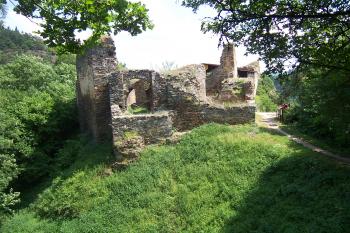 Hrad Krašov (© Jaroslav  Pošta, 06/2011)