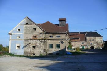 Kolín - zámek a bývalý pivovar od západu (© Pavel Jarý, 10/2010)