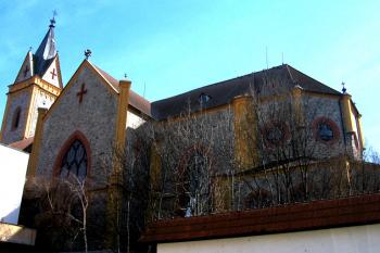 Kostel sv. Jana Nepomuckého v Hluboké nad Vltavou ( © Pavel Vítek 03/2008)