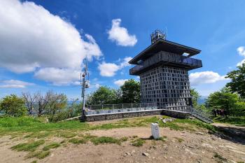 rozhledna na Luži (© Lukas  Reegan 05/2025)