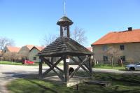 dřevěná zvonička
