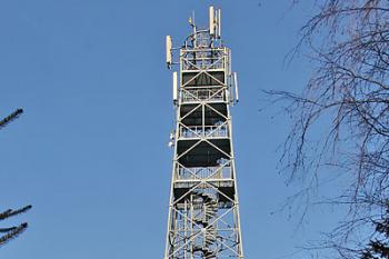 Telekomunikační věž ( © Luděk Pitter 02/2007)