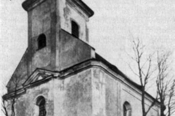 kostel od jihozápadu před zničením (© Träger, Gertrud: Denkmäler im Egerland. Kreis Luditz.Brönner & Daentler, Eichstätt 1993)