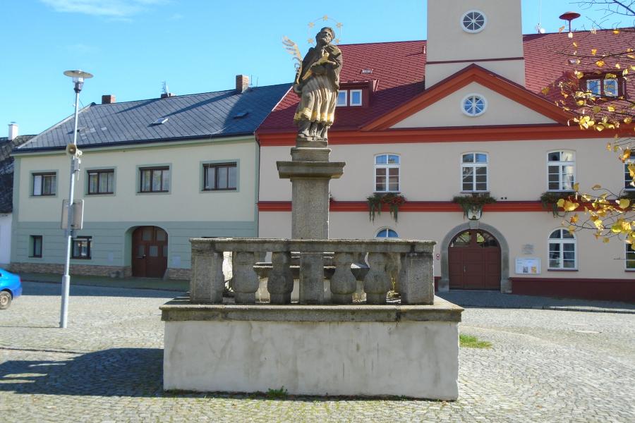 socha sv. Jana Nepomuckého