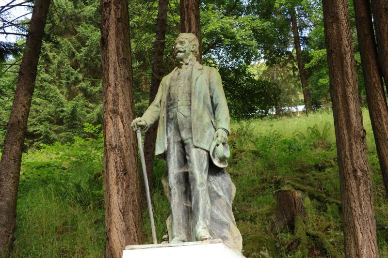 socha Jindřicha Mattoniho