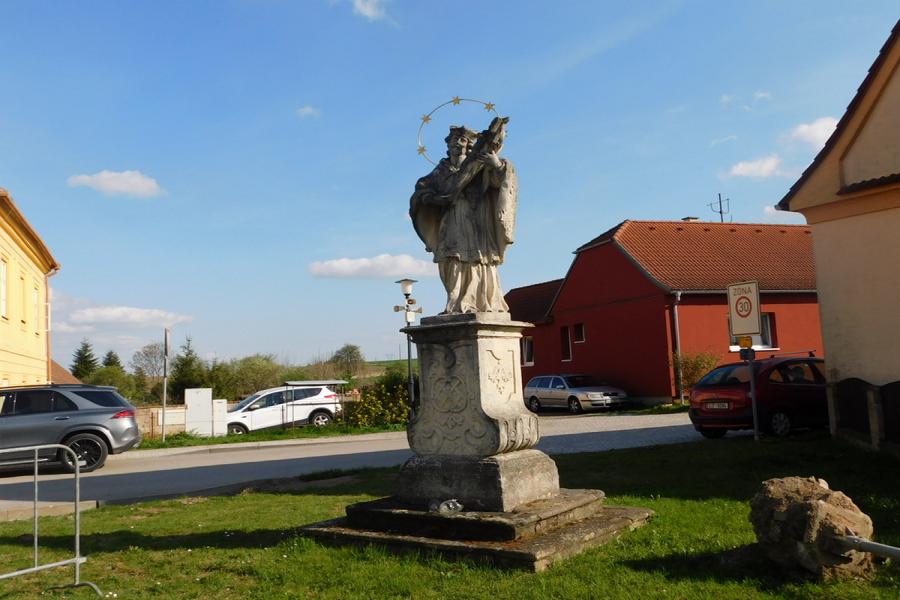 socha sv. Jana Nepomuckého