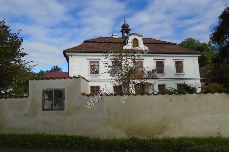 výklenková kaplička