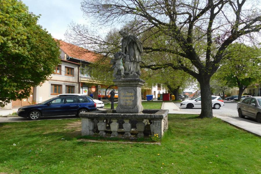 socha sv. Jana Nepomuckého