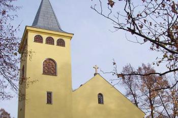 kostel s rozhlednou na Křížovém vrchu (© Stanislav Drda 10/2005)