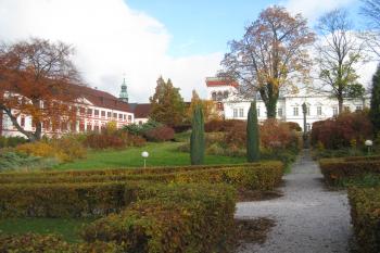 Liberecký zámek (© Taribo, 10/2012)