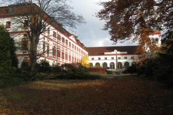 Liberecký zámek (© Taribo, 10/2012)