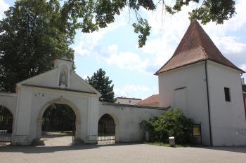 bašta pocházející z opevnění loveckého zámečku Balašů z doby před r. 1622 (© Luděk Vláčil  07/2025)