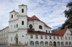 klášter trinitářů s kostelem sv. Jana z Mathy