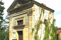 hřbitovní kaple a hřbitov