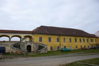 zámek Nové Dvory (© Vlastislav Mareček, 03/2016)