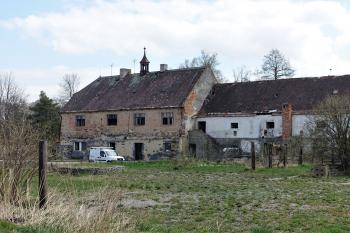 Zámecký dvůr (© Kateřina Hekrdlová 04/2022)
